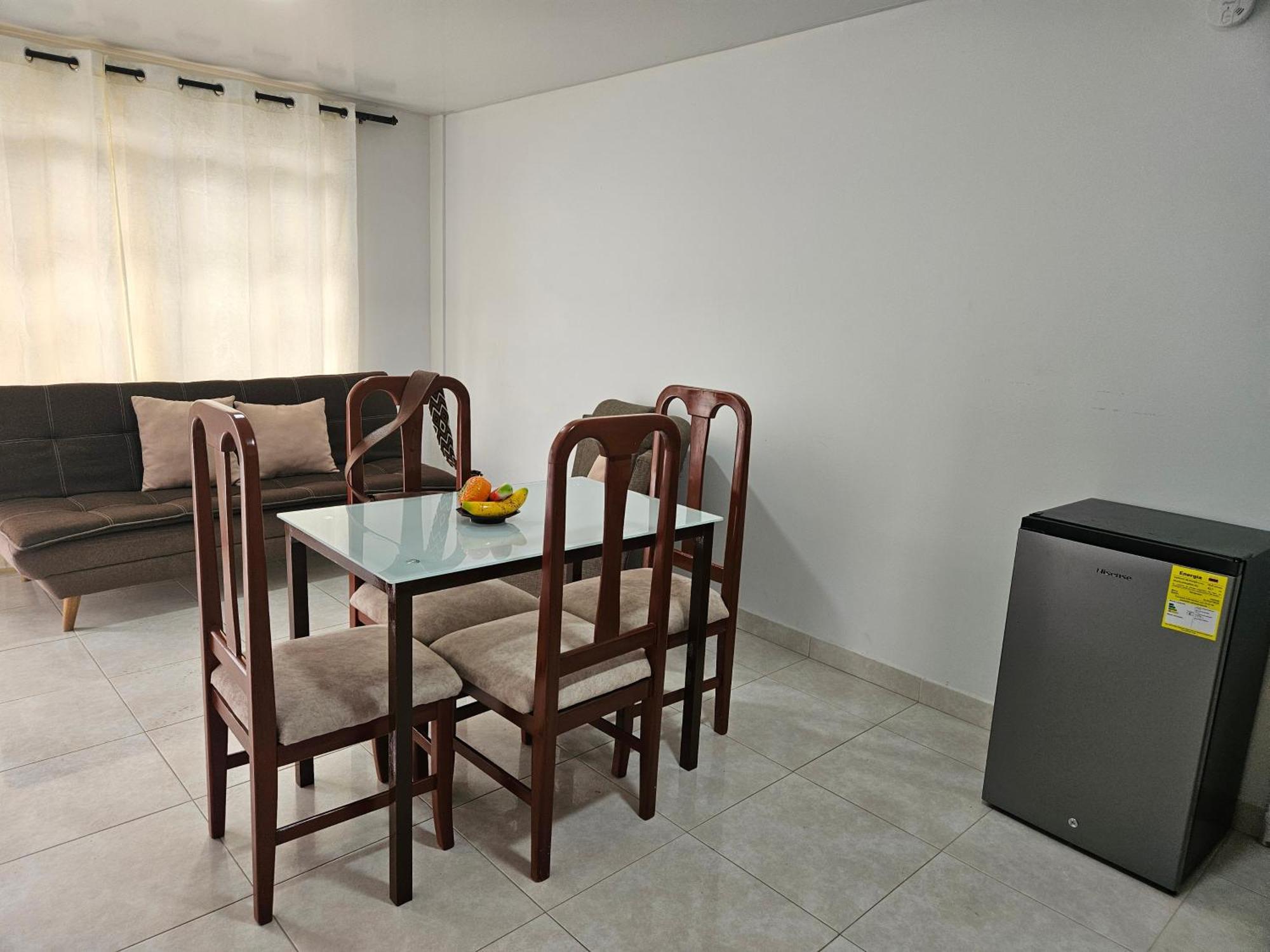 Completo En El Sur De Apartment *